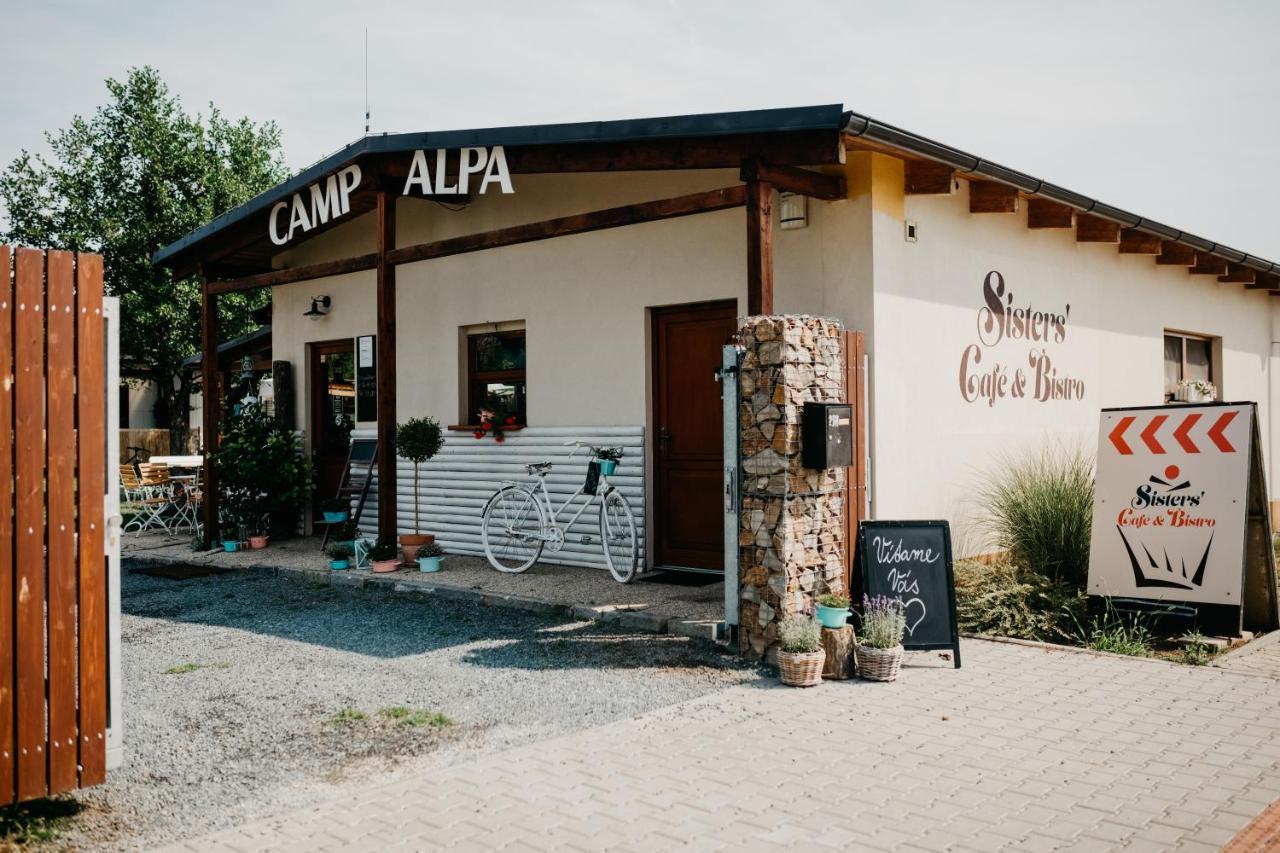 فندق Camp Alpa Ostrovačice المظهر الخارجي الصورة